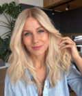 Blonde hair wig ROMEE STRIJD mid length 3 Blonde hair wig ROMEE STRIJD mid length 3