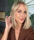 Blonde wig JENNIFER ANISTON long bob 4