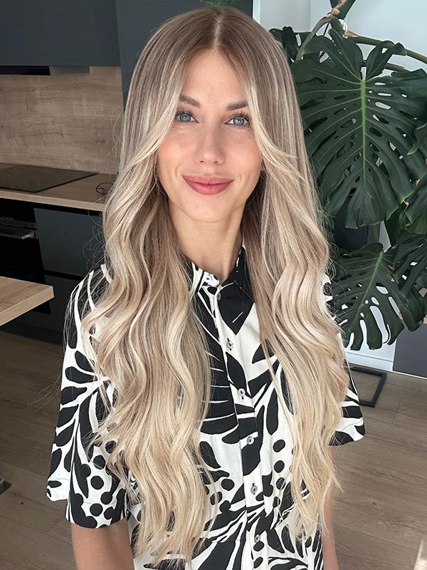 Face framing glueless wig GIGI HADID extremely long 6