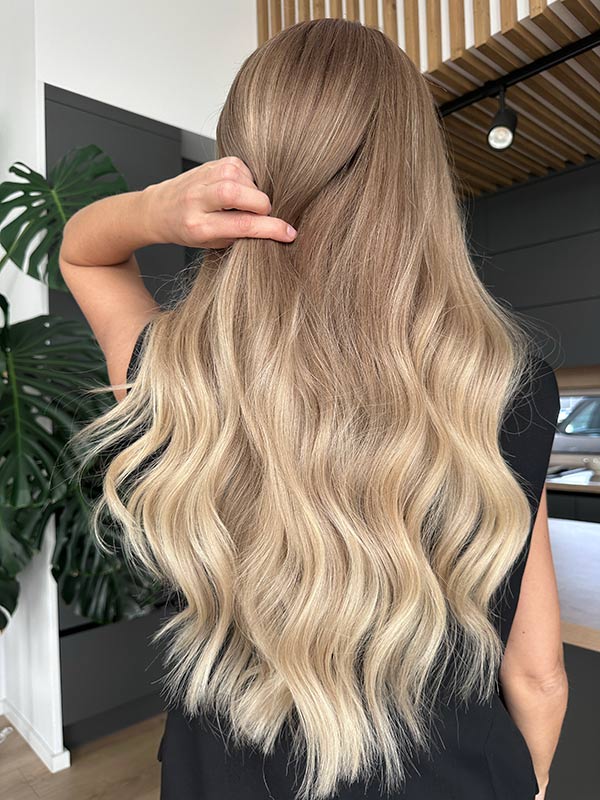 Glueless wig GIGI HADID long 3