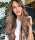 Natural looking lace front wig in color "SOFIA VERGARA" (extremely long)