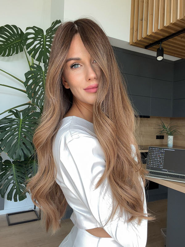 Natural looking lace front wig in color "SOFIA VERGARA" (extremely long)