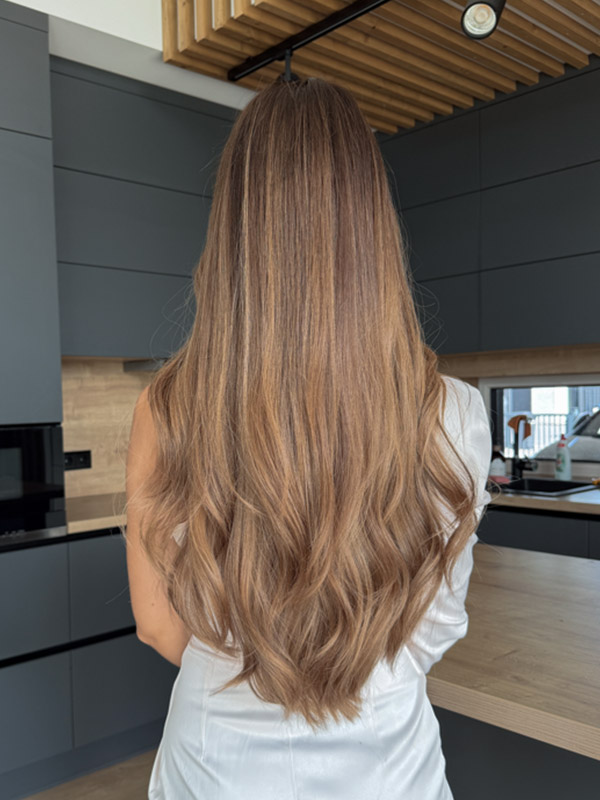Natural looking lace front wig in color "SOFIA VERGARA" (extremely long)