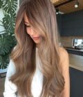 Natural looking lace front wig in color "SOFIA VERGARA" (extremely long)