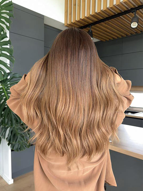 Beautiful wig in color "SOFIA VERGARA" (mid-length)