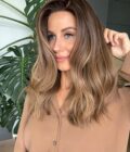 Beautiful wig in color "SOFIA VERGARA" (mid-length)