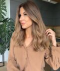 Beautiful wig in color "SOFIA VERGARA" (mid-length)