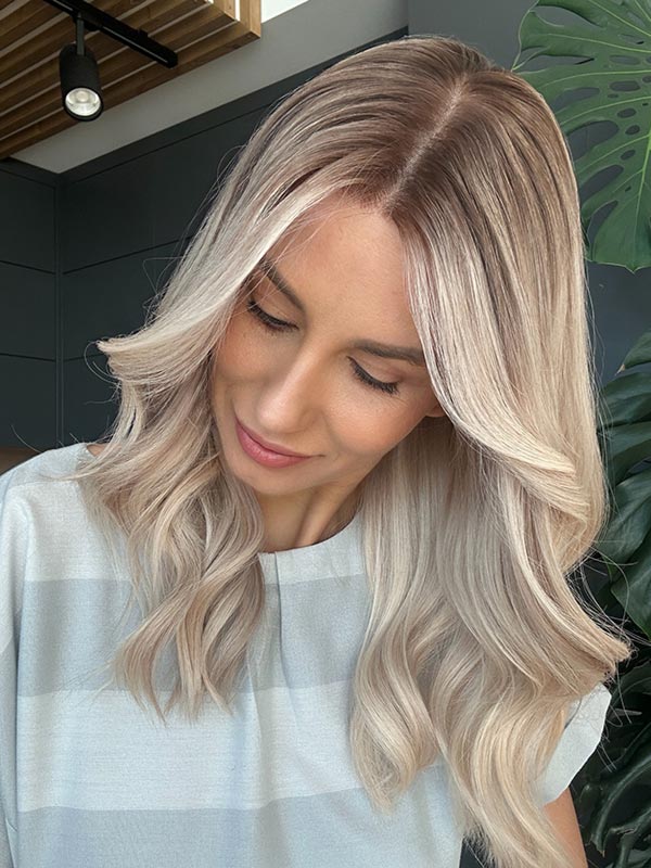 blonde balayage wig khloe kardashian mid-length 3