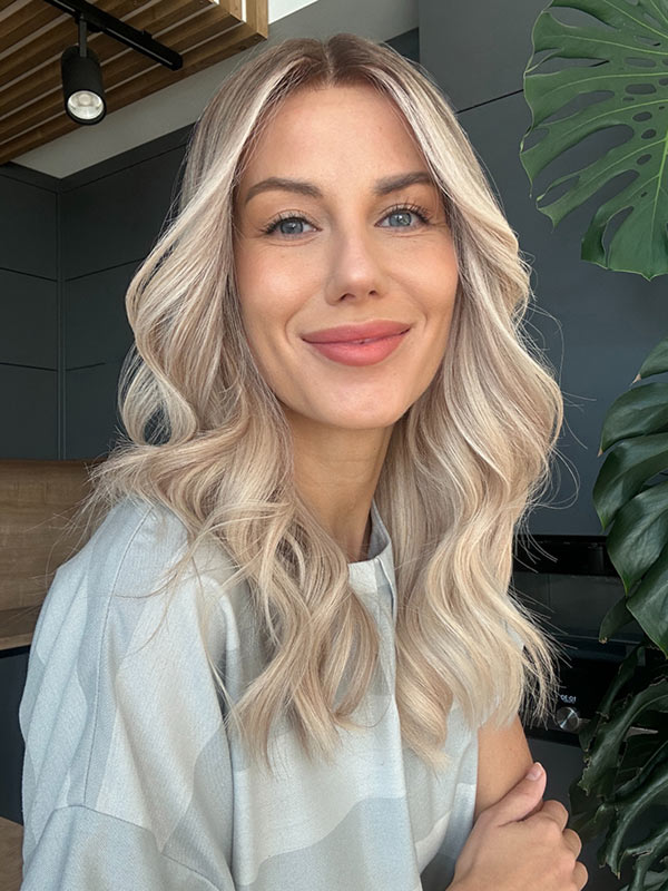 blonde balayage wig khloe kardashian mid-length 7