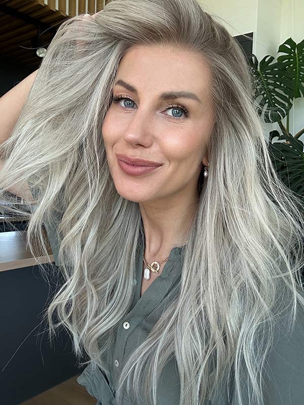 blonde wig megan fox mid-length 33