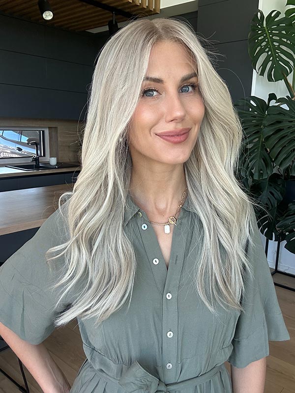 blonde wig megan fox mid-length 66