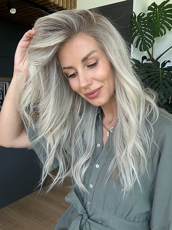 blonde wig megan fox mid-length 99