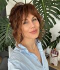 curly-medium-brown-wig-jennifer-lopez-short-bob-6 Curly medium brown wig (long layered bob)