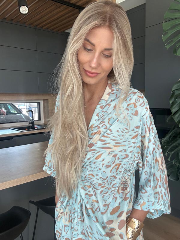 Divine wig in color "CANDICE SWANEPOEL" (extremely long)