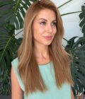 Honey blonde wig in color "MARGOT ROBBIE" (mid-length)