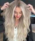Long blonde wig in color "CANDICE SWANEPOEL" (extremely long)