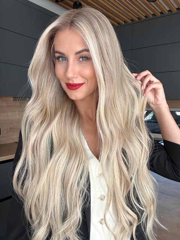 Long blonde wig in color "CANDICE SWANEPOEL" (extremely long)
