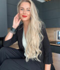 Long blonde wig in color "CANDICE SWANEPOEL" (extremely long)