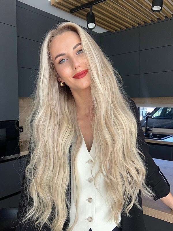 Long blonde wig in color "CANDICE SWANEPOEL" (extremely long)