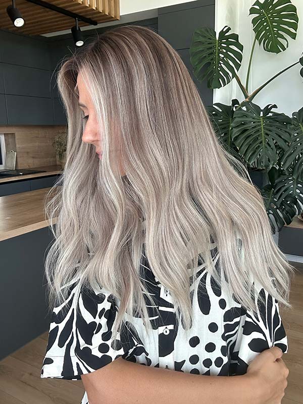 ash blonde wig ciara long 2