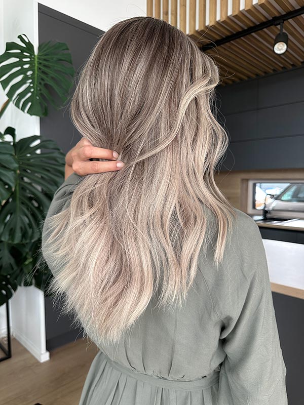 ash blonde wig ciara mid length 3