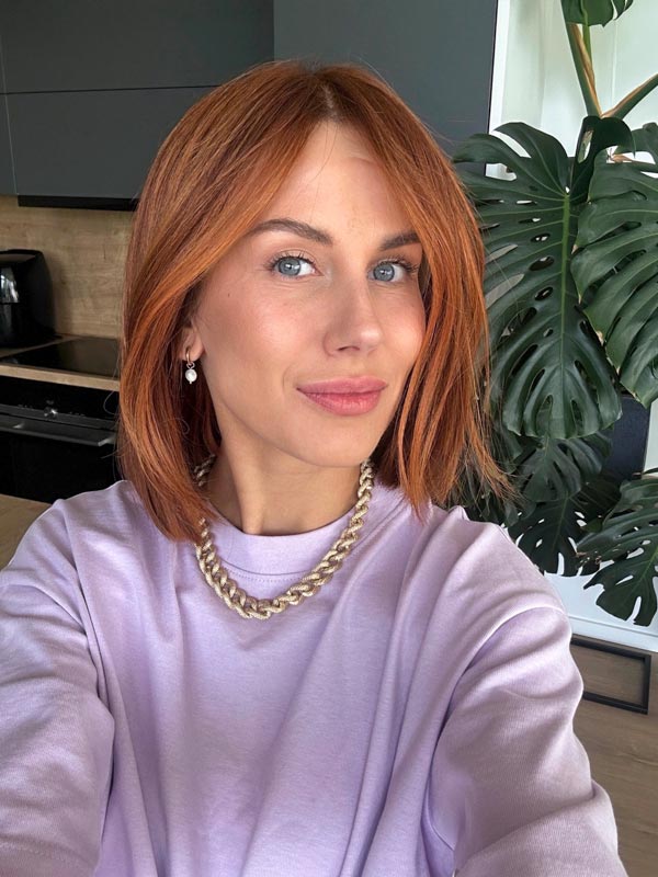 Red wig MADELAINE PETSCH short bob 9