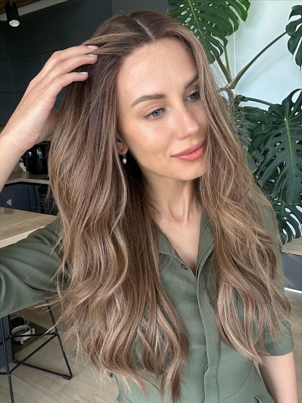 Pretty lace front silk top wig in color "SOFIA VERGARA" (long) 20 Pretty lace front silk top wig in color "SOFIA VERGARA" (long)
