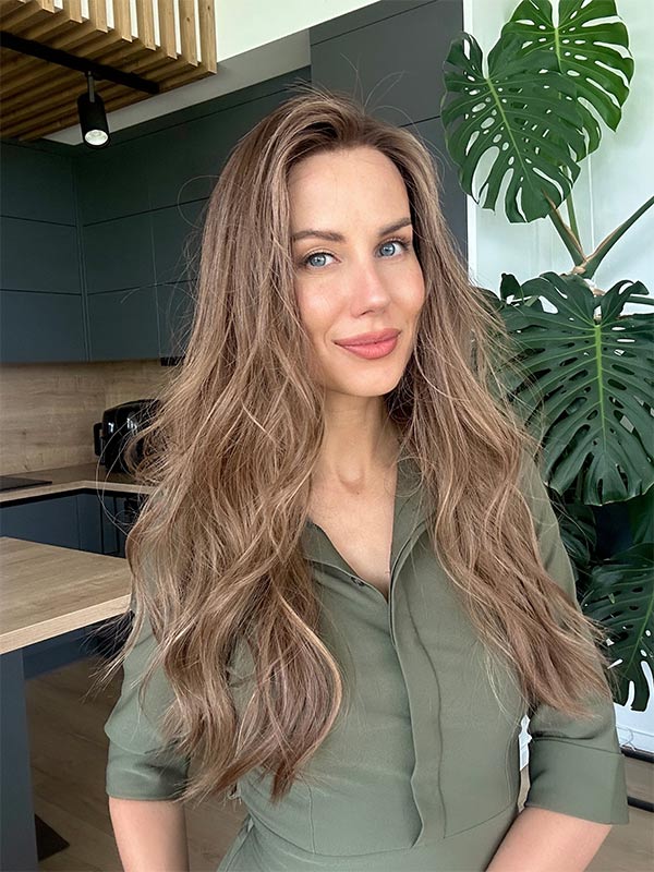 Pretty lace front silk top wig in color "SOFIA VERGARA" (long) 17 Pretty lace front silk top wig in color "SOFIA VERGARA" (long)