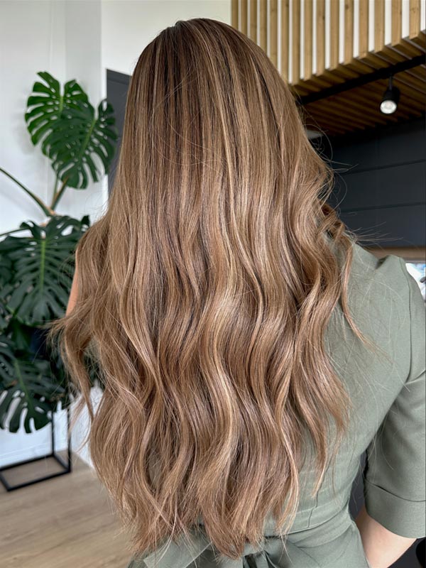 Pretty lace front silk top wig in color "SOFIA VERGARA" (long) 24 Pretty lace front silk top wig in color "SOFIA VERGARA" (long)