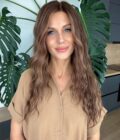 Wavy human hair wig in color "JENNIFER LOPEZ" (long)
