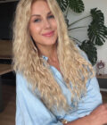 Wavy hair wig in color “ROMEE STRIJD” (long)