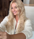 wavy hair wig romee strijd 16