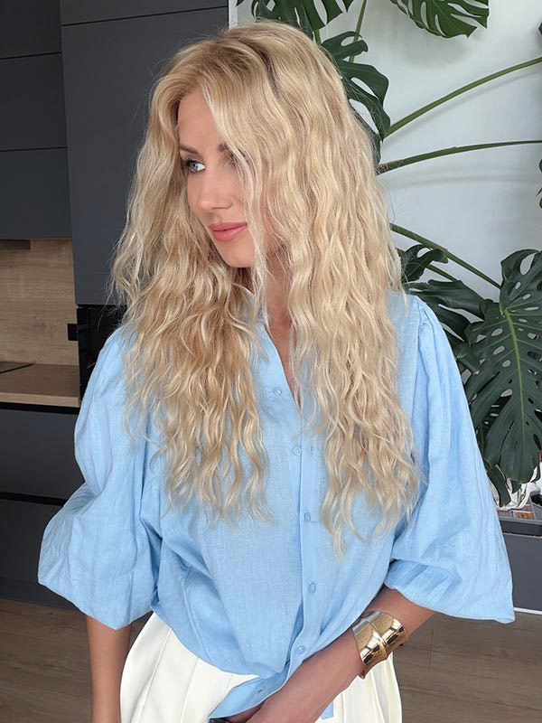 Wavy hair wig in color “ROMEE STRIJD” (long)
